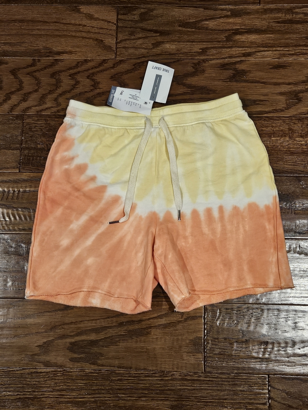 NWT True Craft Wonen's Tie-Dye Orange & Yellow Terry Shorts - Size Medium